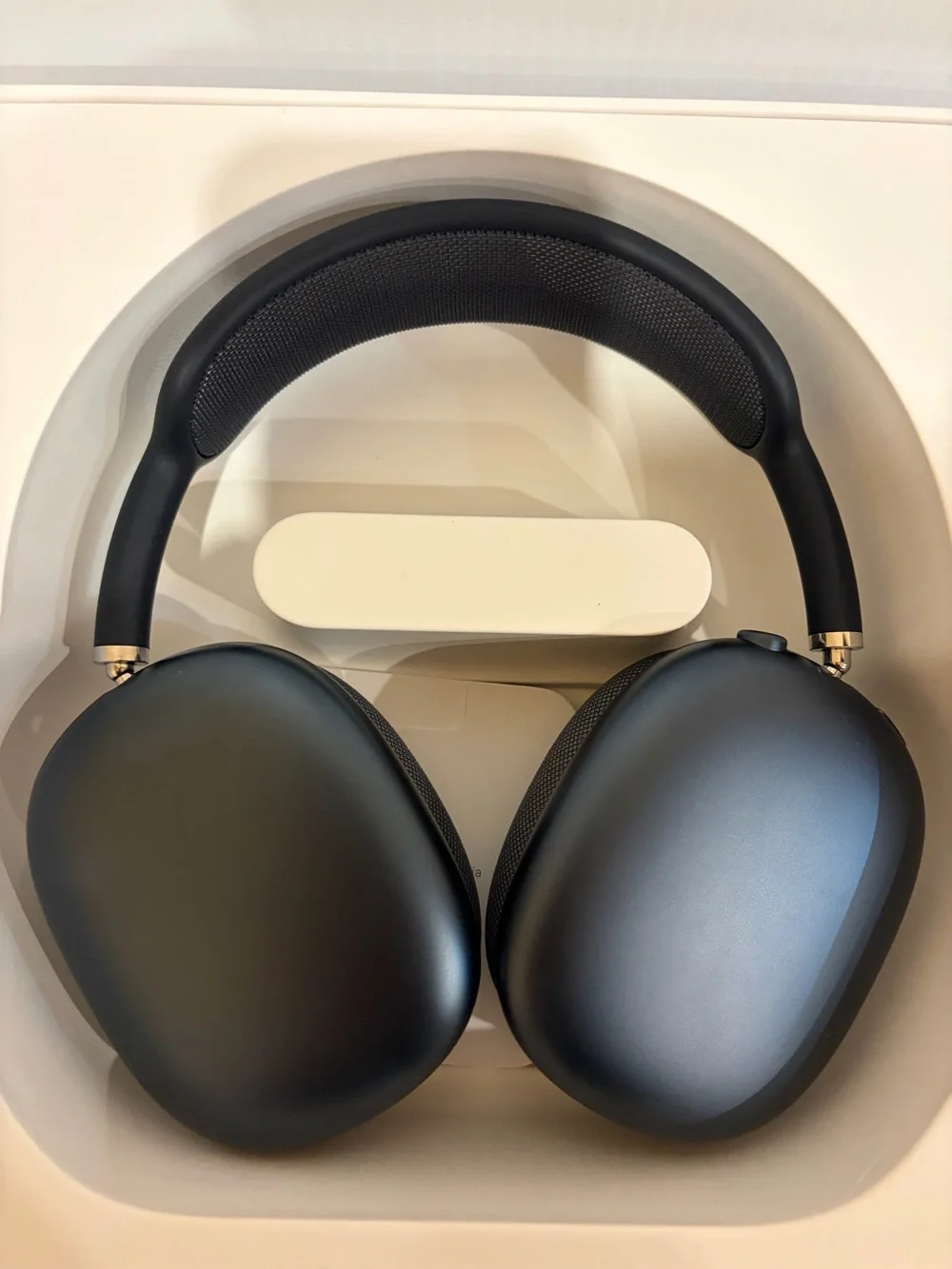Apple AirPods Max Wireless Noise Cancelling Headphones USB-C